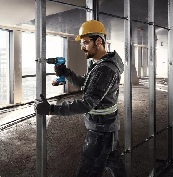 Khám Phá Sức Mạnh Đột Phá: Máy khoan búa, vặn vít dùng pin 18V Bosch GSB 185-LI – Người Bạn Đồng Hành Lý Tưởng Của Mọi Thợ Chuyên Nghiệp!